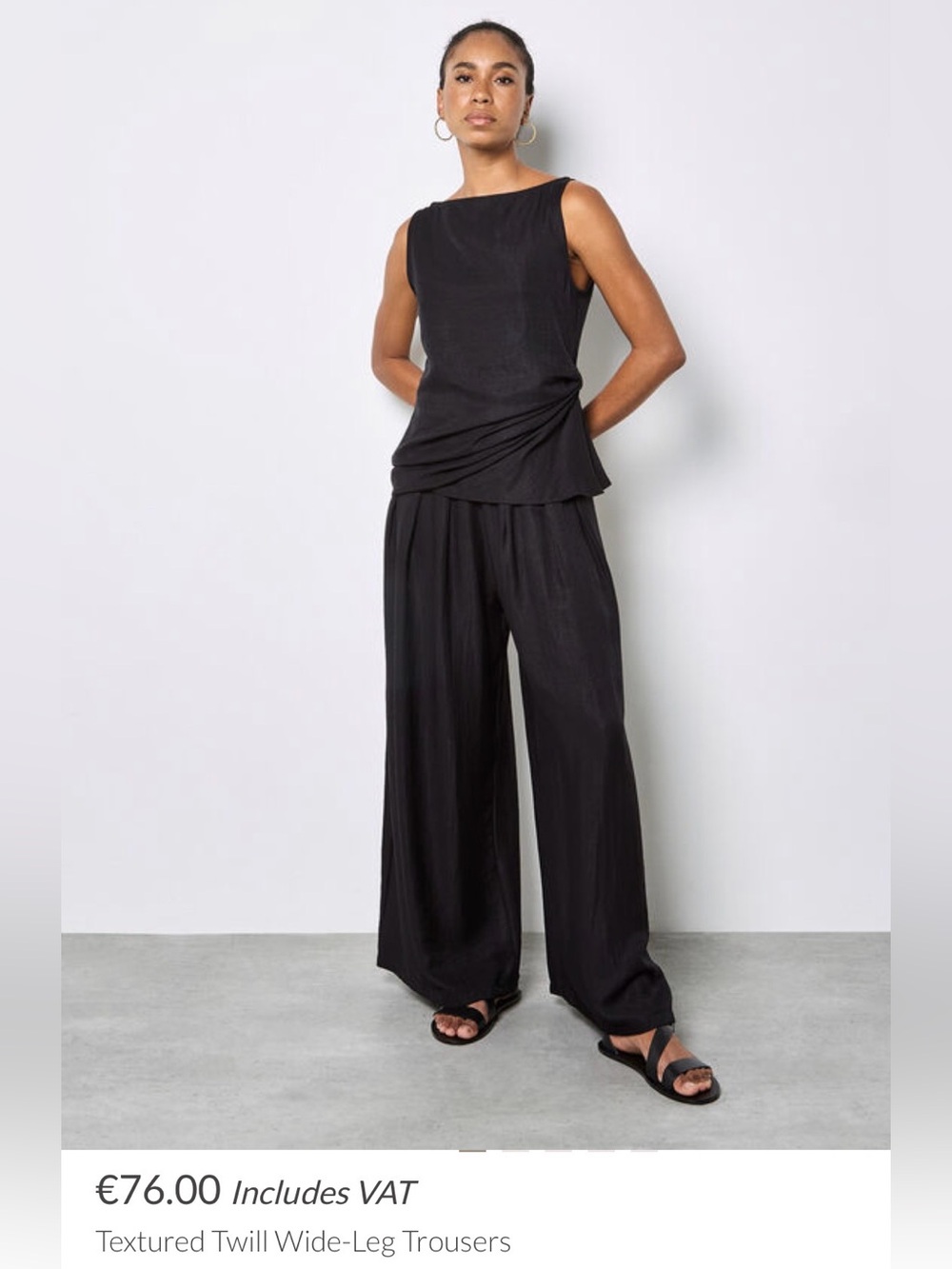 Apricot 🍑- Wide-Leg Black Pants - Sleek Sleeveless Design - Picture 2 of 7